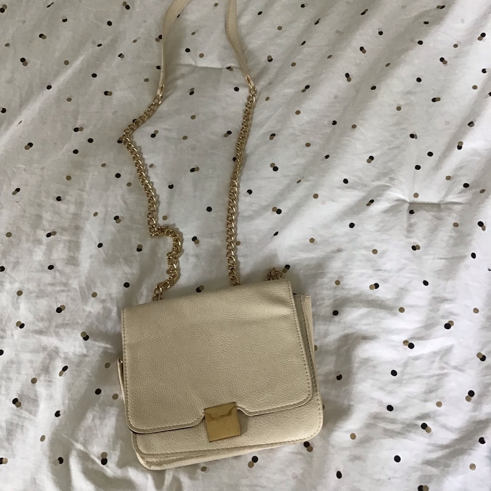 Forever 21 white purse
